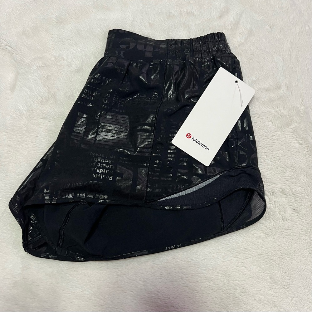 Lululemon Athletica HOTTY HOT SHORTS